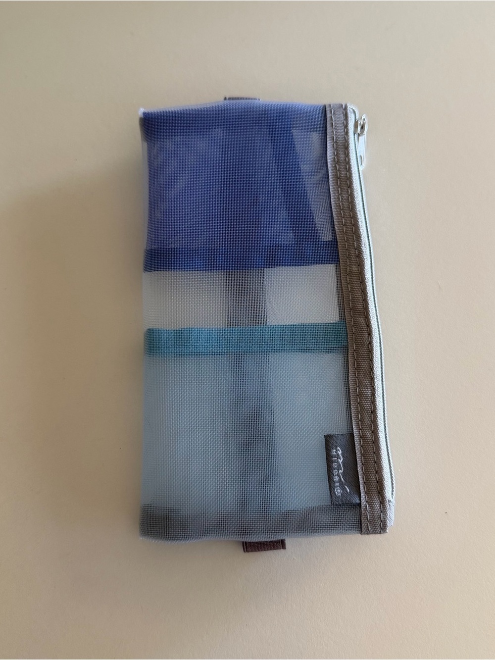 Midori Blue Mesh Book Band Pen Case: B6 - A5